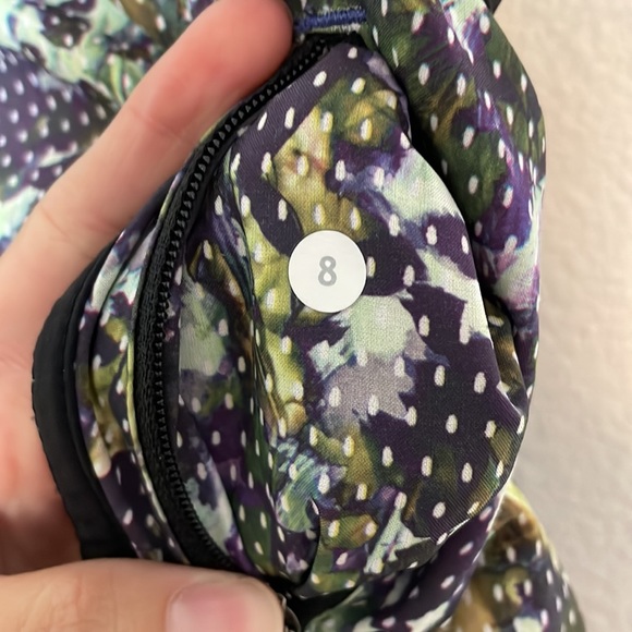 Lululemon tracker shorts - Picture 4 of 14